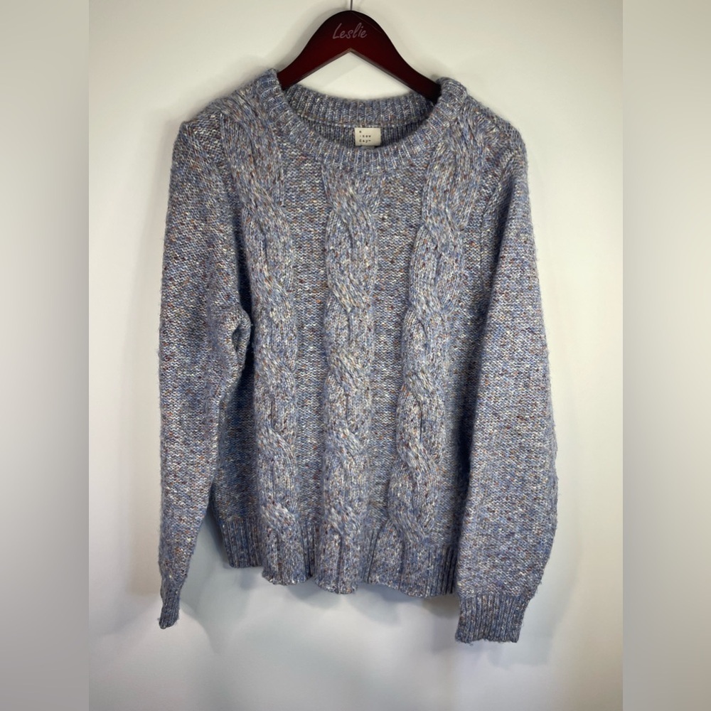A new‎ day long sleeve blue knitted sweater. - Picture 4 of 9